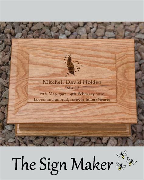 Oak Ashes Casket with Engraved Feather Design Feather Artwork, Sign ...