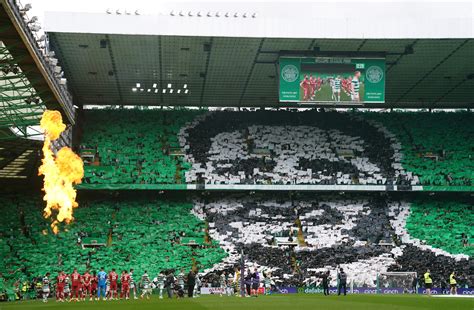 Watch incredible Celtic tifo sweep 360-degrees around Celtic Park ...