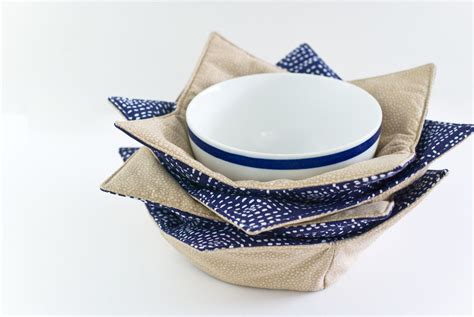 10 Great Microwave Bowl Potholder Sewing Projects