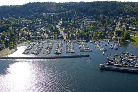 Gibsons Marina in BC, Canada - Marina Reviews - Phone Number - Marinas.com