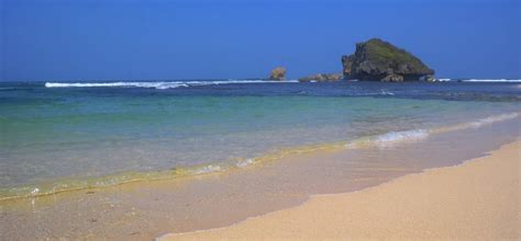 Pantai di Gunungkidul Jogja paling populer | Pesona Indonesia