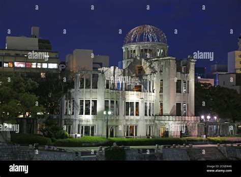 Atomic bomb dome hiroshima hi-res stock photography and images - Alamy