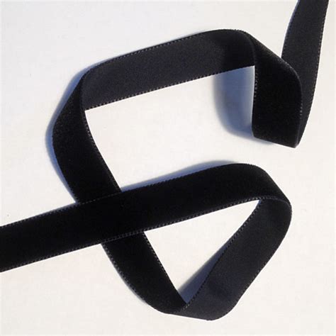 Black Velvet Ribbon 16mm (5/8") - Renaissance Fabrics