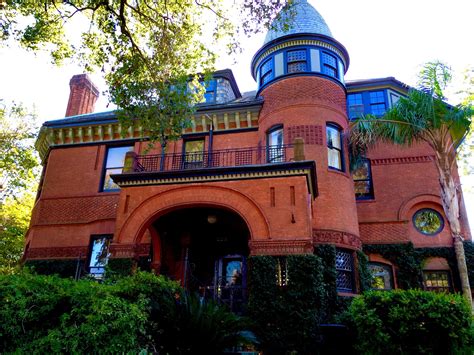 Romanesque revival house in Savannah | Historic homes, Architecture ...