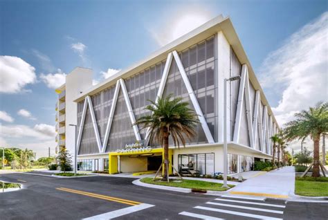 Brightline Fort Lauderdale Station - Moss