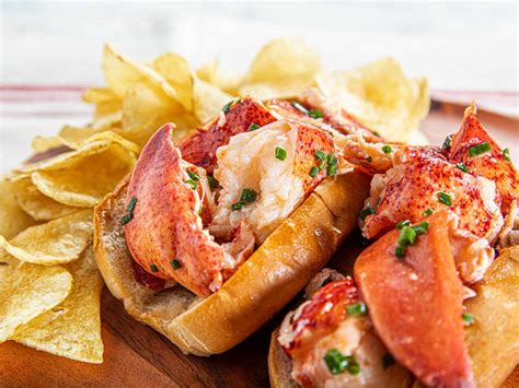 Connecticut-Style Warm Buttered Lobster Rolls Recipe