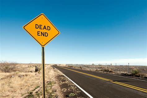 Dead End Stock Photo - Download Image Now - iStock