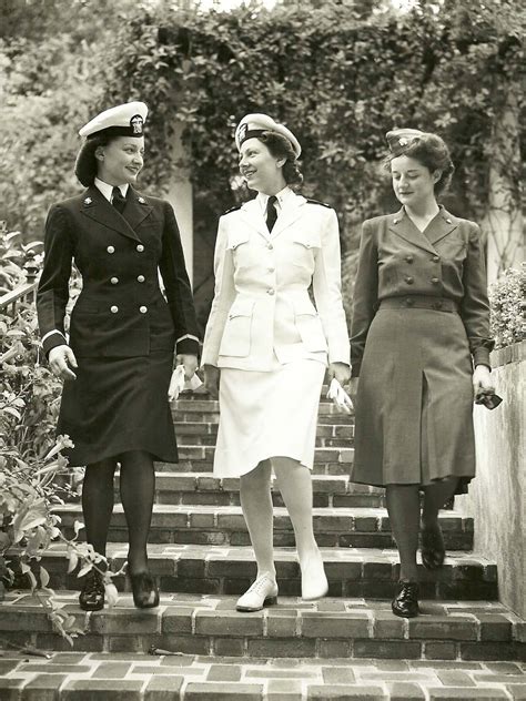 US Naval Hospital San Diego Nurses Modeling Uniforms 1944. I love ...