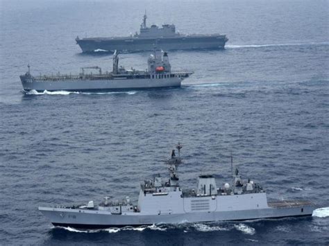 US Navy Delegation visits Western Naval Command Headquarters in Mumbai - www.lokmattimes.com