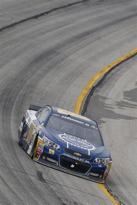 Dale Earnhardt Jr., No. 88 team at Atlanta | Hendrick Motorsports