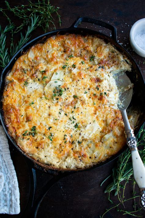 Cheesy Potatoes Au Gratin - The Original Dish