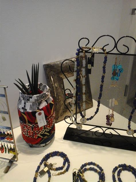 Épinglé par WOLOF ART DESIGN Artisanat d'A sur AFRICAMONTMARTRE EVENEMENT "Un peu d'Afrique à ...