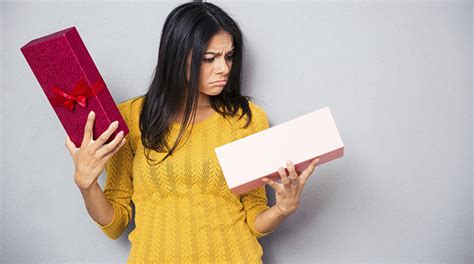 How to Accept a Bad Gift Graciously | Rakuten Blog