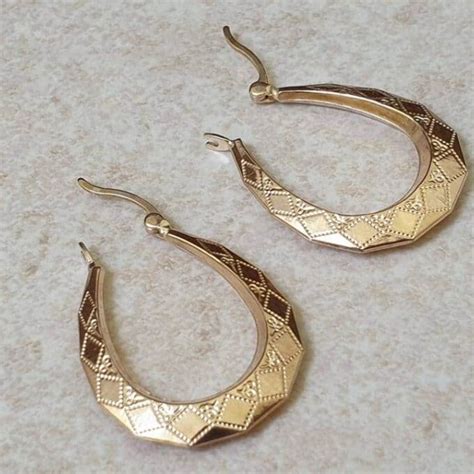 Diamond Pattern Oval Creole Earrings in 9ct Gold. - Gems Afire ...