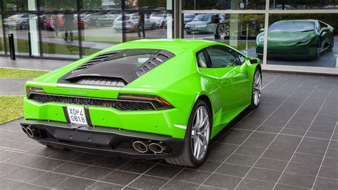 Lamborghini Factory Tour - Photos | CarAdvice