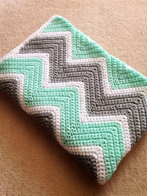 Chevron Crochet Baby Blanket