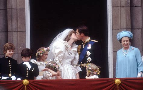 11 Images From The Iconic Wedding Of Prince Charles And Princess Diana!