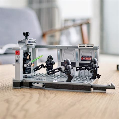 LEGO® Star Wars™ Black Friday Sets | Official LEGO® Shop US