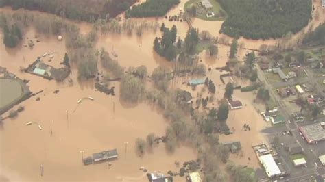 Extreme flooding hits in Oregon - CNN Video