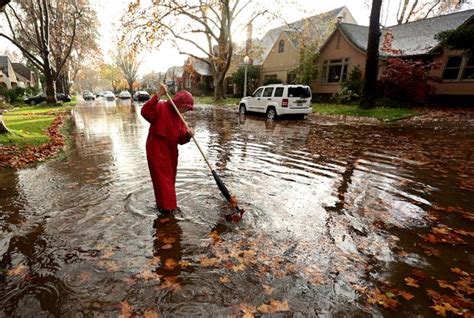 Camarillo - Heavy rain brings flooding, landslides to California ...