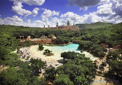 5 Reasons Why: The Sun City Resort Is a Local Lekker Vibe!