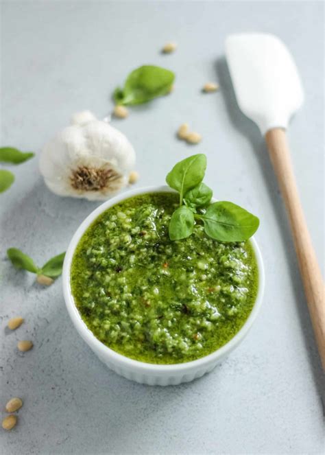 Easy 5-Ingredient Pesto Sauce | Street Smart Nutrition