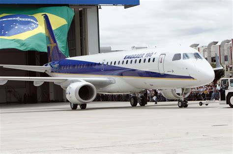 CDB Aviation Delivers First of Four Embraer E190 Aircraft