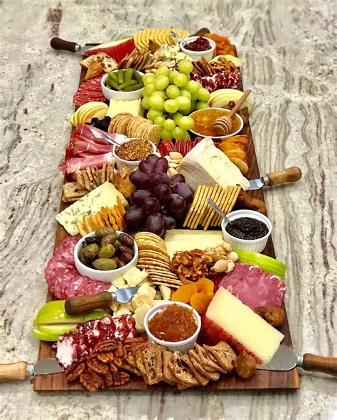 20 Easy Charcuterie Board Ideas - Recipe Gym