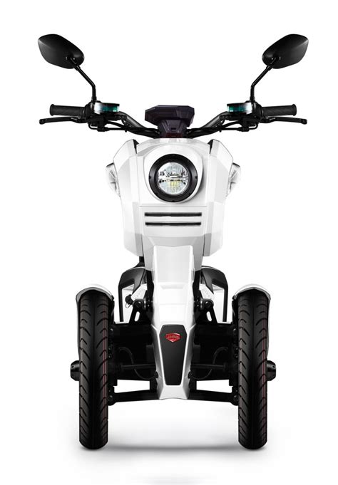 Electric Trike at best price in Narasimhanaickenpalayam by Roots ...