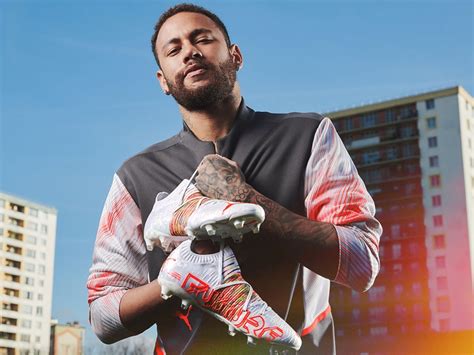 Photo: Neymar Helps Launch the Spectra Boot Pack for Puma - PSG Talk