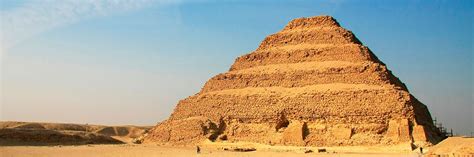 Saqqara - A primeira pirâmide do mundo