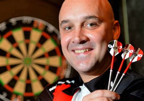 Narrow Aisle hit the bulls-eye with sponsorship deal for darts star - IT Supply Chain