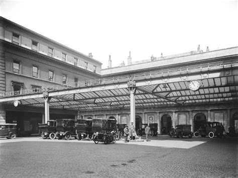 Euston station, about 1925 | Euston station, London history, Old london