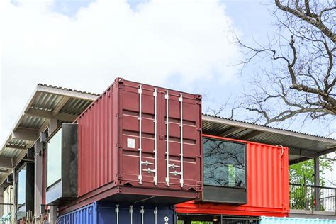 Container Bar mixes sustainable architecture and alcohol