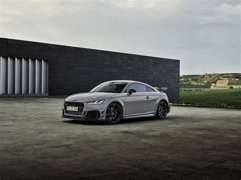 Audi TT RS Coupe Iconic Edition (2023) - picture 17 of 87