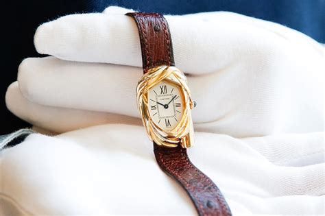 4 Best Vintage Cartier Watches to Buy and Collect - GQ Middle East