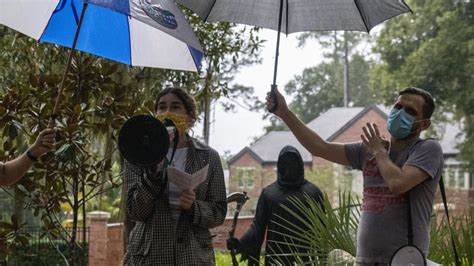 UF faculty and graduate students protest demanding UF reverses in-person plans for Spring - The ...