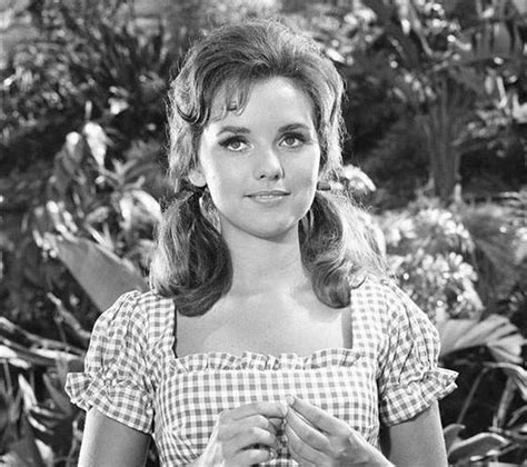 Dawn Wells, Mary Ann on ‘Gilligan’s Island,’ dead at 82 after COVID-19 ...