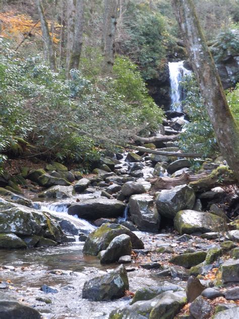 Grotto Falls in Gatlinburg, TN. Such a Beautiful hike to a water fall you walk behind ...