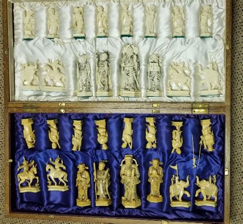 Antique Chess Set | Antiques Board