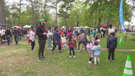 Memorial Park celebrates its 100th birthday with massive picnic party ...