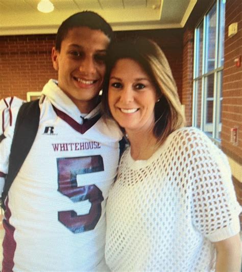 Patrick Mahomes' mother Randi drops an adorable throwback photo ahead ...