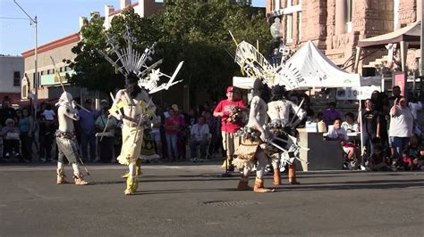 "Apache Crown Dancers, San Carlos Apache Tribe" - YouTube