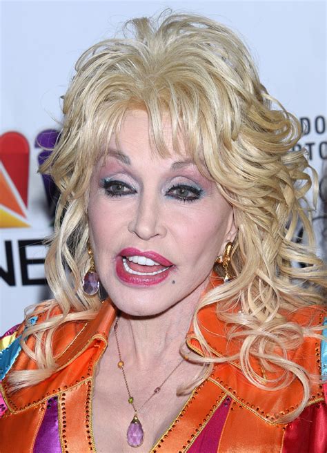 DOLLY PARTON at Dolly Parton’s Coat of Many Colors Premiere in ...