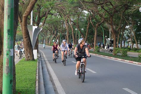 Hanoi Bikcycle tour- HANOI BICYCLE CITY TOUR