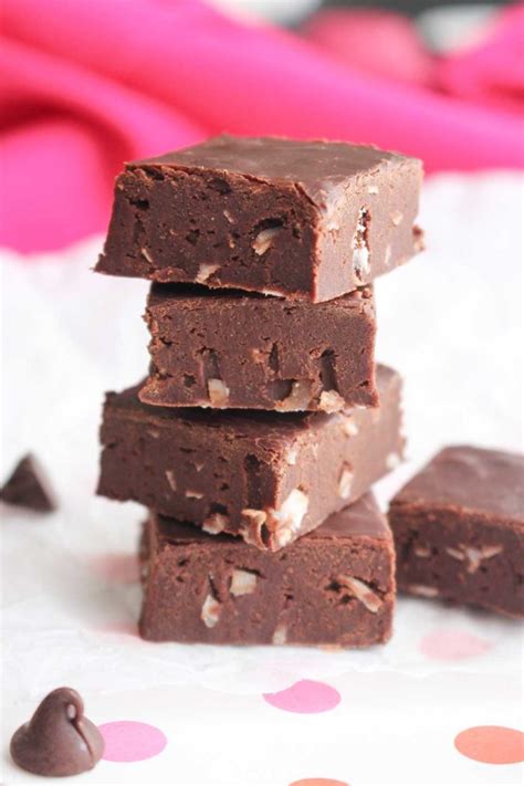 Easy Fudge Recipe Without Condensed Milk | 3-Ingredient Decadence!