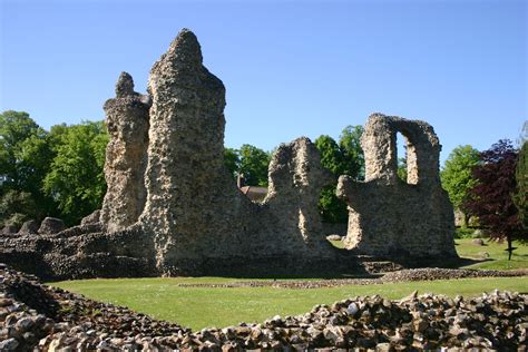 Abbey Ruins, Bury St Edmunds, Suffolk, England. www.photoboxgallery.com/angelinamoser Suffolk ...