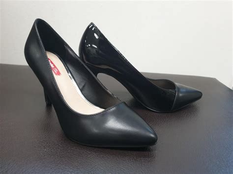 BATA ladies high heels in black, Women's Fashion, Footwear, Heels on Carousell