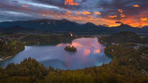 Lake Bled at sunrise, Slovenia - Bing Gallery