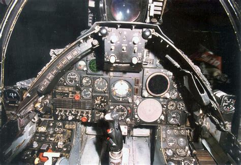 Archivo:LTV A-7D Corsair II Cockpit USAF.jpg - Wikipedia, la enciclopedia libre
